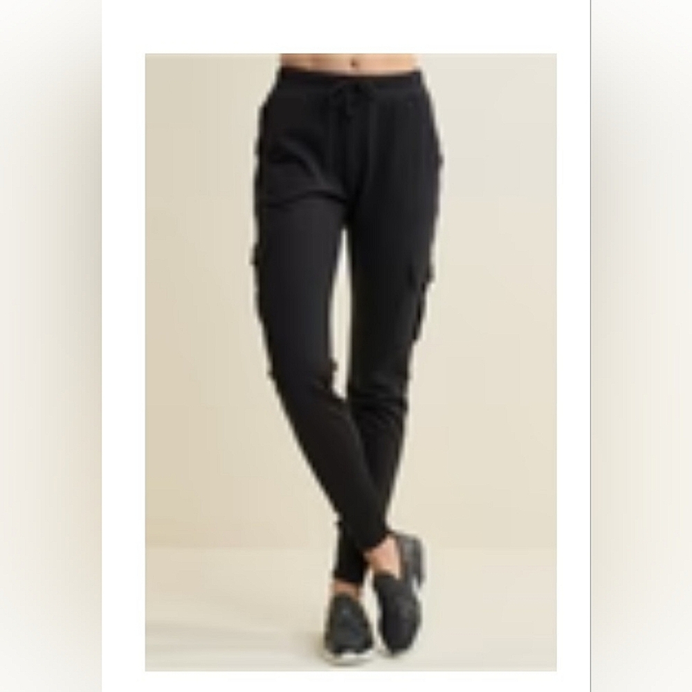 VENUS Black Women's Jogger Cargo Pants Like New Medium Black
